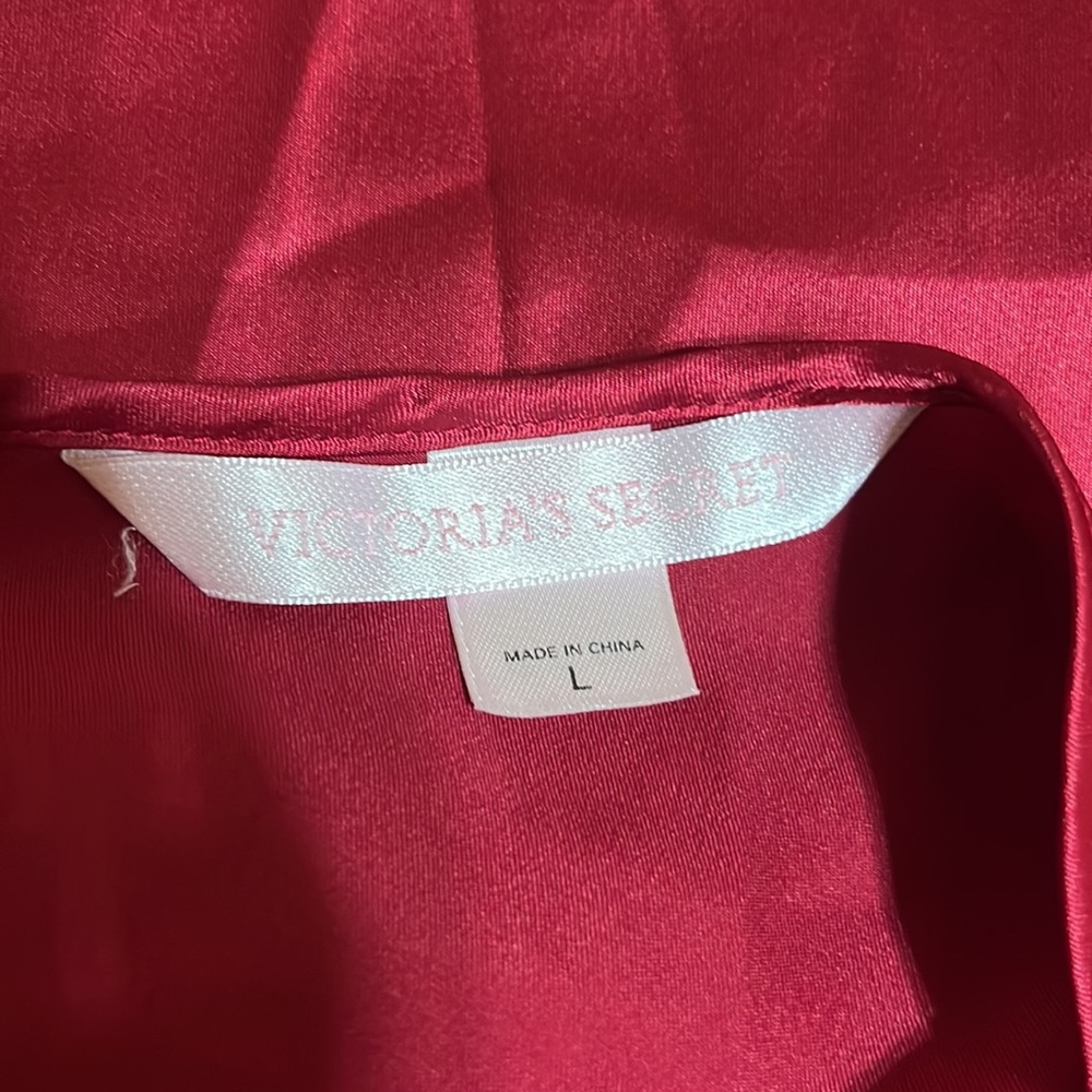 Victoria’s Secret - Picture 5 of 5